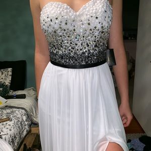 White and Black Ombré Prom Dress